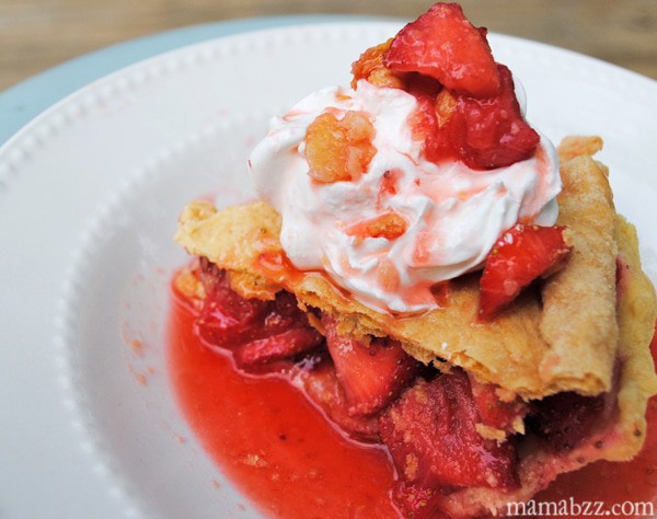 Strawberry-Pie-with-Whipped-Topping