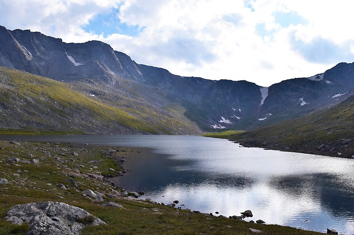 Just beyond Denver, outside Idaho Springs, stands beautiful Mount Evans, a 14,265′ beast of a mountain in the Front Range of the Colorado Rocky Mountains. Travel the highest paved road in North America, the road to the summit of Mount Evans in Colorado.