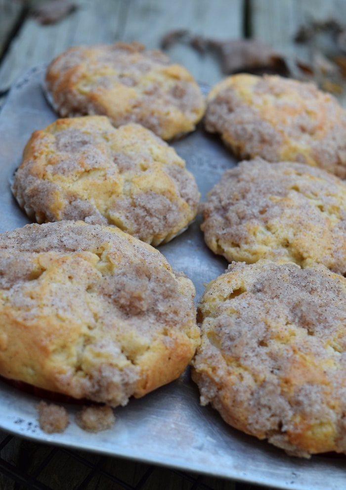Caramel Pear Crumble Muffins Recipe