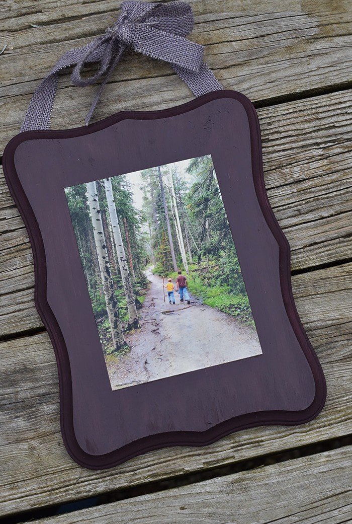 I love me some Mod Podge. Photos are the perfect way to add a meaningful touch to your home decor. Mod Podge pictures on wood to preserve your favorite memories or to create amazing DIY gifts.