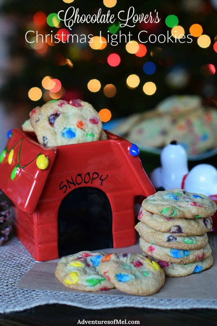Chocolate Lover’s Christmas Light Cookies, with loads of chocolate candy for a scrumptious holiday dessert. Grab the printable sweet treat recipe for these festive Christmas cookies!