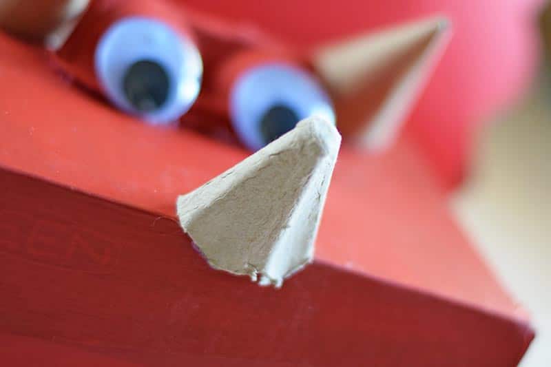 glued horn for Triceratops dinosaur Valentine box