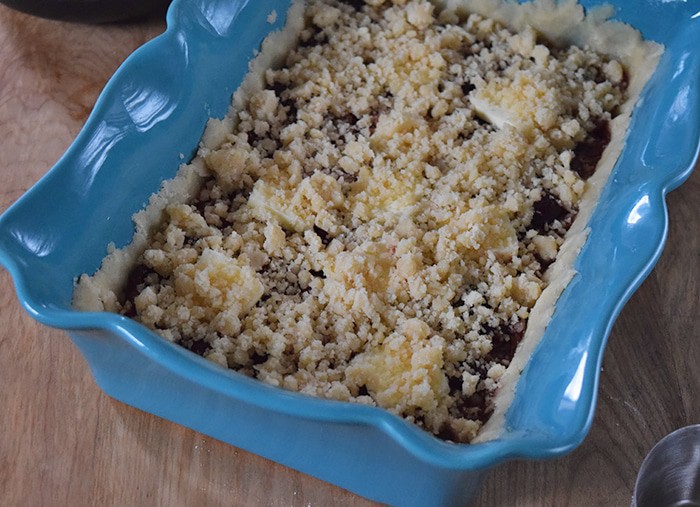 Need a simple dessert recipe? How to make a simple yet scrumptious dark cherry cobbler (or any fruit cobbler, for that matter) with a recipe that’s simple and easy to follow. Prep in 20 minutes, bake, and serve with a scoop of vanilla ice cream. Yum!