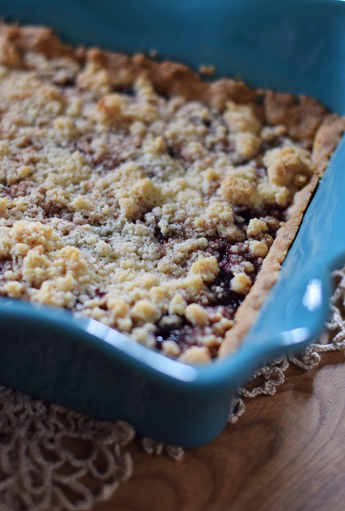 Need a simple dessert recipe? How to make a simple yet scrumptious dark cherry cobbler (or any fruit cobbler, for that matter) with a recipe that’s simple and easy to follow. Prep in 20 minutes, bake, and serve with a scoop of vanilla ice cream. Yum!