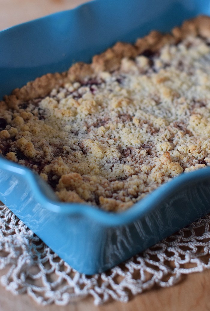 Need a simple dessert recipe? How to make a simple yet scrumptious dark cherry cobbler (or any fruit cobbler, for that matter) with a recipe that’s simple and easy to follow. Prep in 20 minutes, bake, and serve with a scoop of vanilla ice cream. Yum!