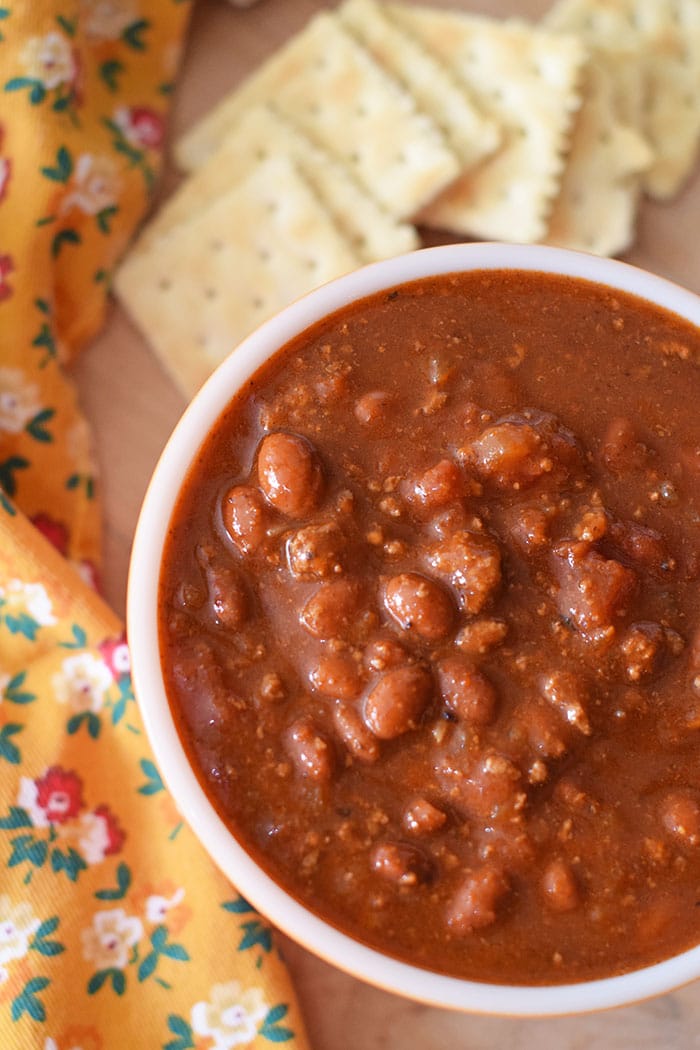 Chilly nights call for a nice hot bowl of homemade chili to warm your heart and soul. Print an easy Instant Pot chili recipe! Best served with cornbread and a dollop of sour cream.
