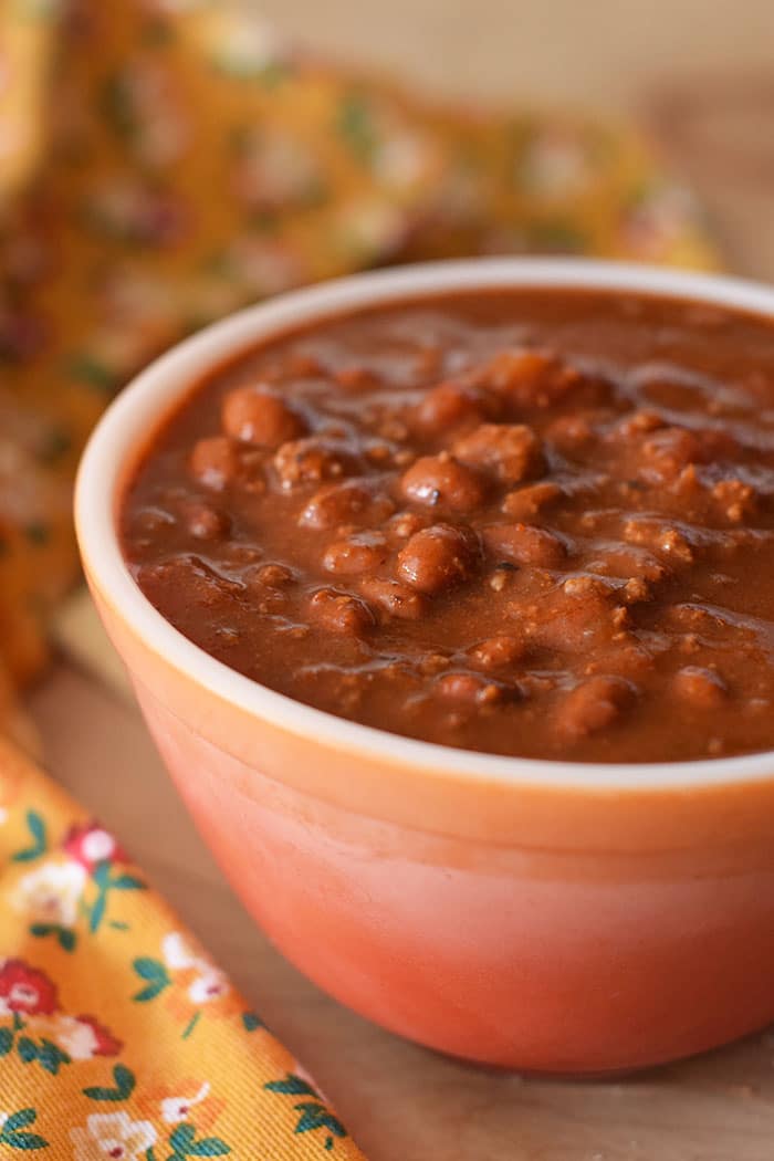 Chilly nights call for a nice hot bowl of homemade chili to warm your heart and soul. Print an easy Instant Pot chili recipe! Best served with cornbread and a dollop of sour cream.