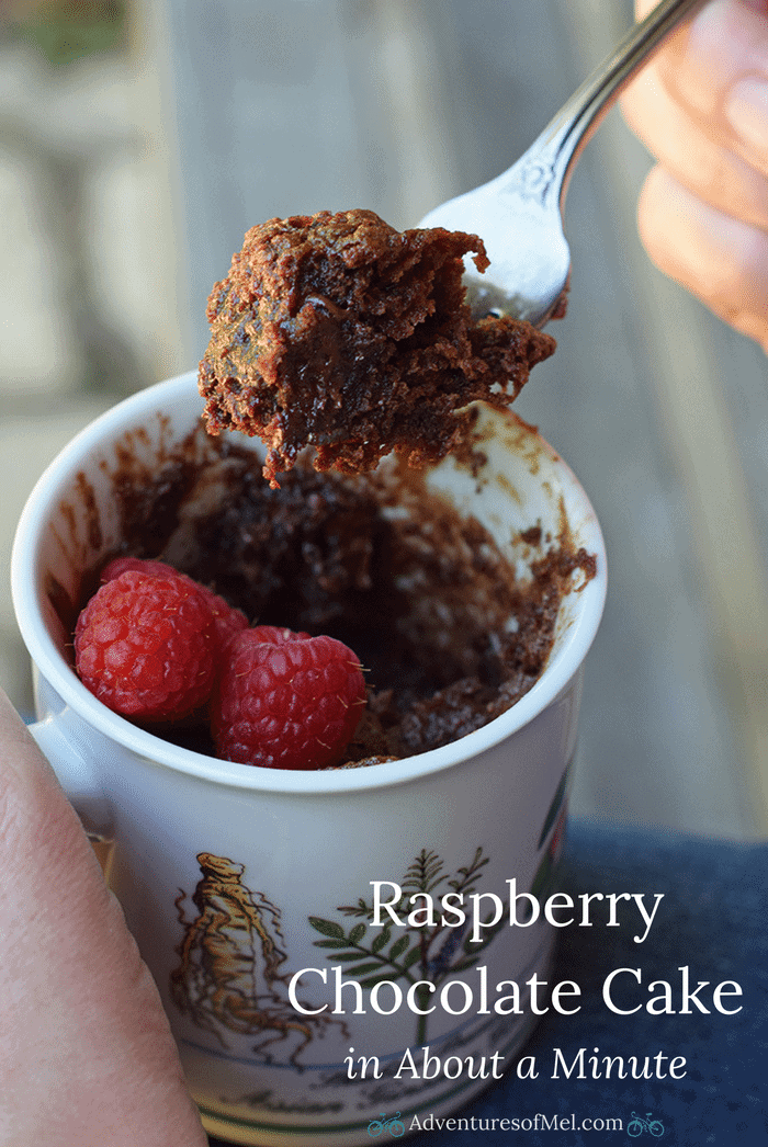 Craving a simple and easy dessert that will satisfy your sweet tooth but only take about a minute to make? How to make raspberry chocolate cake for 1 in about a minute. Print the recipe!