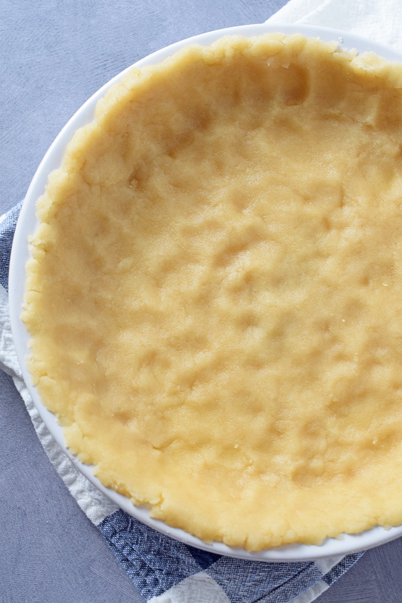 How to make a pie crust that’s so easy it’s a no-fail crust. Mix it up and press it into your pie plate. Easy Shortcut No-Roll Pie Crust!