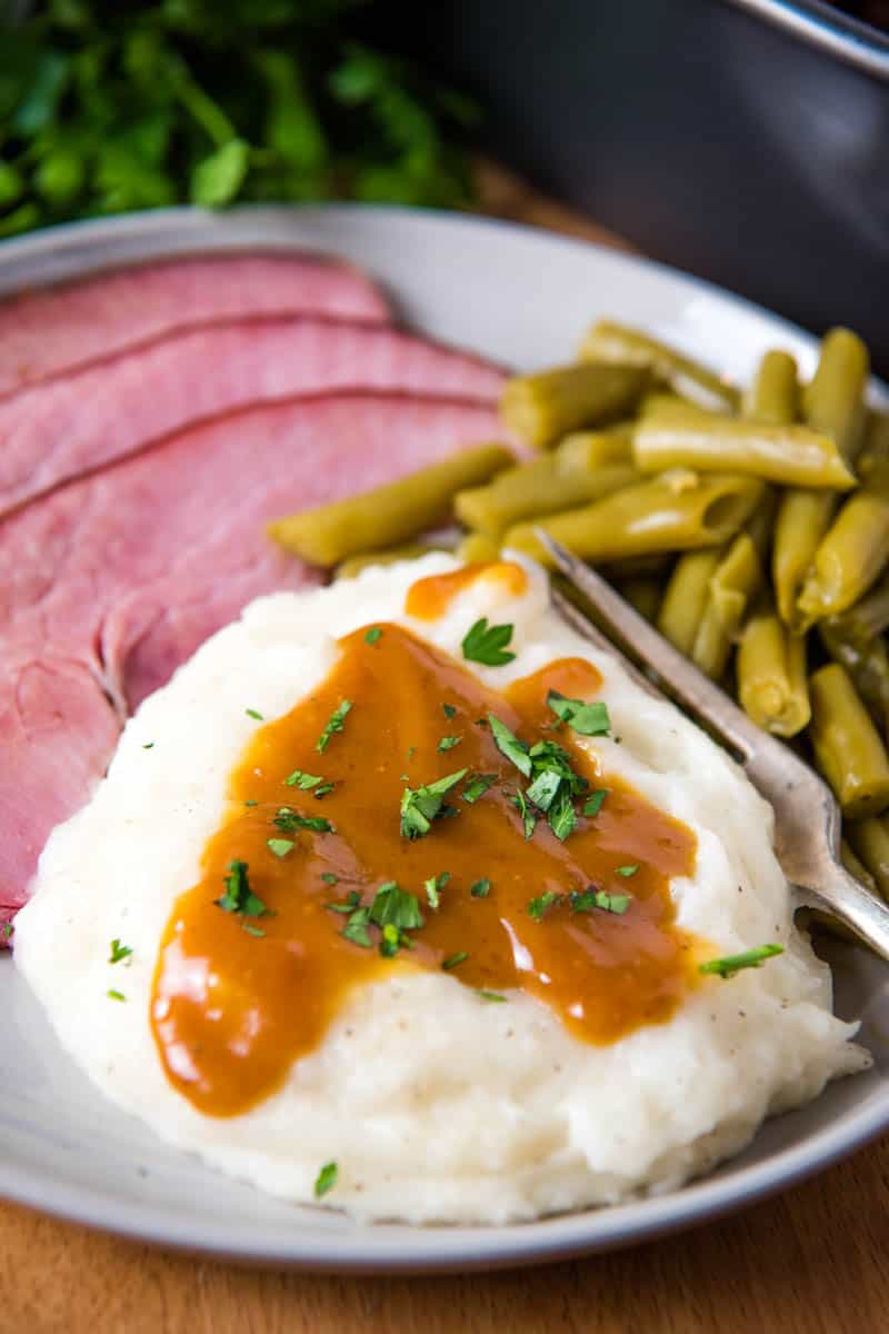 How to Make Ham Gravy with Cornstarch and Drippings