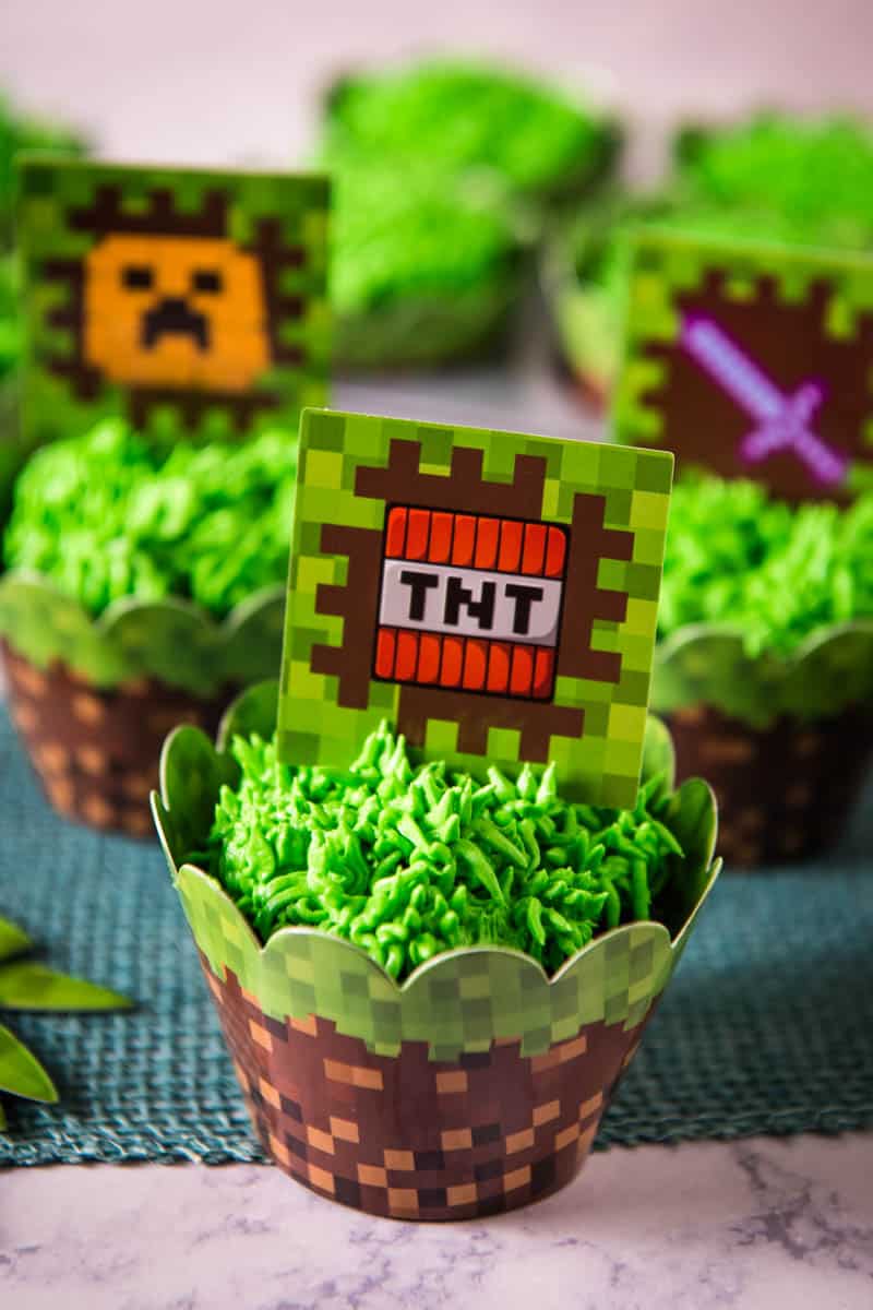 Minecraft Cupcakes with Easy Grass Frosting